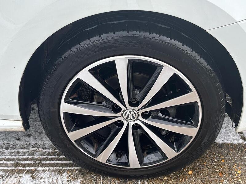 Volkswagen Polo 1.0 BlueMotion Tech beats Hatchback 5dr Petrol Manual Euro 6 (s/s) (75 ps) - U10003628