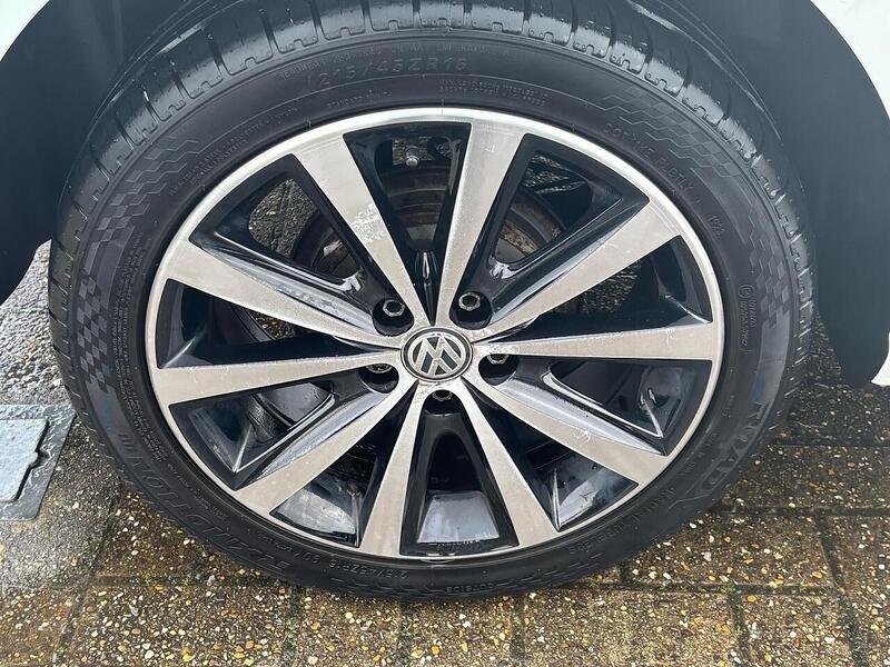 Volkswagen Polo 1.0 BlueMotion Tech beats Hatchback 5dr Petrol Manual Euro 6 (s/s) (75 ps) - U10003628