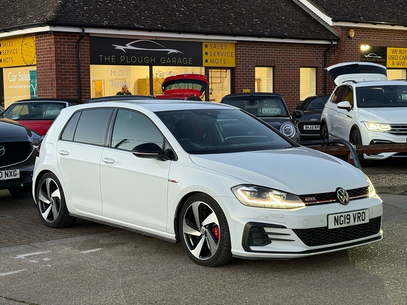 Volkswagen Golf 2.0 TSI GPF GTI Performance Hatchback 5dr Petrol DSG Euro 6 (s/s) (245 ps) - U10003630