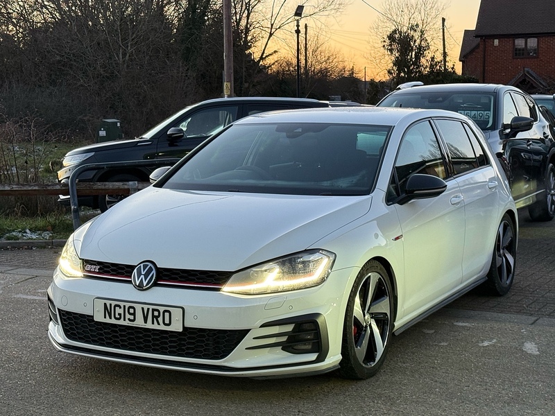 Volkswagen Golf 2.0 TSI GPF GTI Performance Hatchback 5dr Petrol DSG Euro 6 (s/s) (245 ps) - U10003630