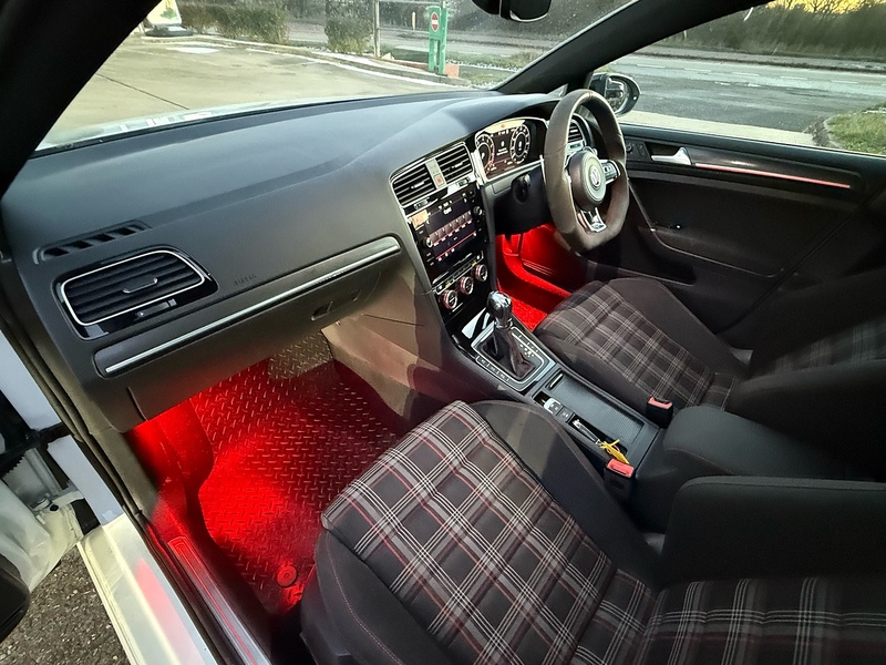 Volkswagen Golf 2.0 TSI GPF GTI Performance Hatchback 5dr Petrol DSG Euro 6 (s/s) (245 ps) - U10003630