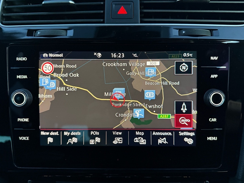 Volkswagen Golf 2.0 TSI GPF GTI Performance Hatchback 5dr Petrol DSG Euro 6 (s/s) (245 ps) - U10003630