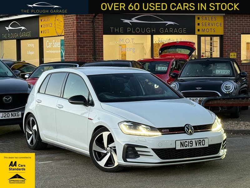 Volkswagen Golf 2.0 TSI GPF GTI Performance Hatchback 5dr Petrol DSG Euro 6 (s/s) (245 ps) - U10003630