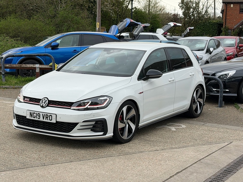Volkswagen Golf 2.0 TSI GPF GTI Performance Hatchback 5dr Petrol DSG Euro 6 (s/s) (245 ps) - U10003630