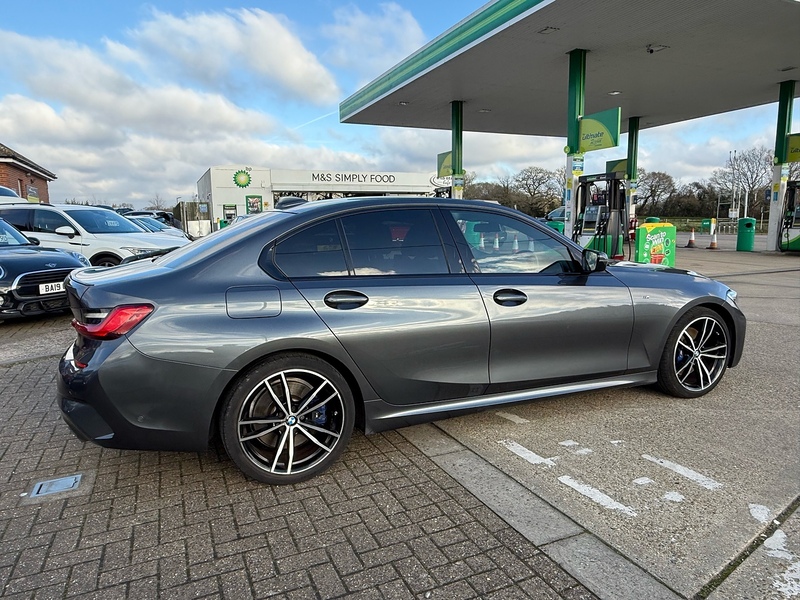 BMW 3 Series 2.0 320i M Sport Saloon 4dr Petrol Auto Euro 6 (s/s) (184 ps) - U10003633