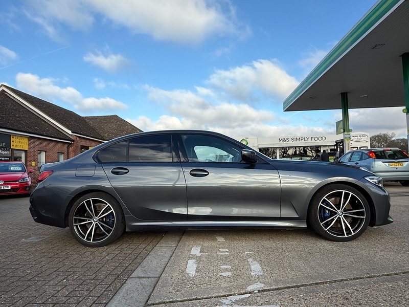 BMW 3 Series 2.0 320i M Sport Saloon 4dr Petrol Auto Euro 6 (s/s) (184 ps) - U10003633