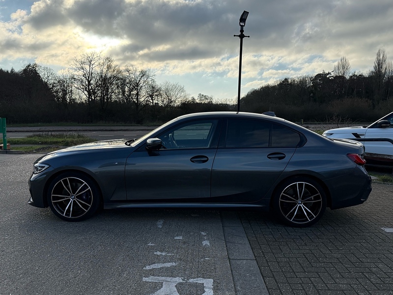 BMW 3 Series 2.0 320i M Sport Saloon 4dr Petrol Auto Euro 6 (s/s) (184 ps) - U10003633