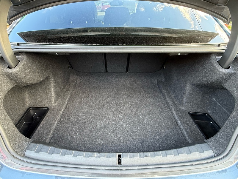 BMW 3 Series 2.0 320i M Sport Saloon 4dr Petrol Auto Euro 6 (s/s) (184 ps) - U10003633