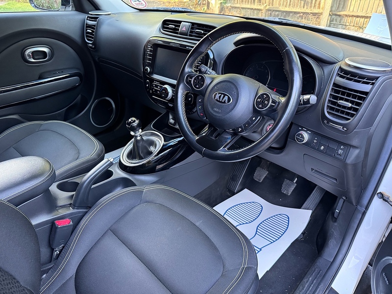 Kia Soul 1.6 CRDi Mixx Euro 6 5dr - U10003634