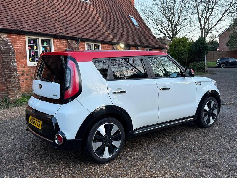 Kia Soul 1.6 CRDi Mixx Euro 6 5dr - U10003634