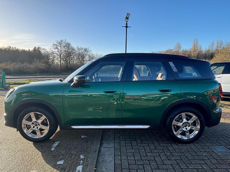 MINI Countryman Countryman Exclusive SUV 1 Automatic Petrol Hybrid - U10003636