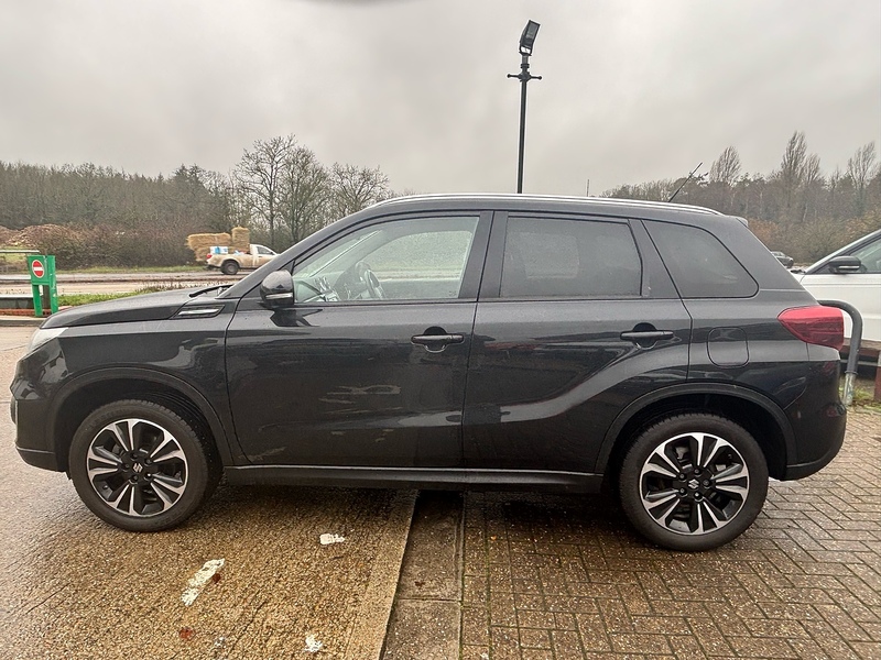 Suzuki Vitara Vitara SZ5 SUV 1 Automatic Petrol Hybrid - U10003637