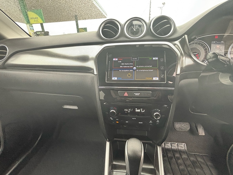 Suzuki Vitara Vitara SZ5 SUV 1 Automatic Petrol Hybrid - U10003637