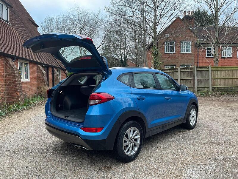 Hyundai TUCSON 2.0 CRDi Blue Drive SE Nav SUV 5dr Diesel Manual Euro 6 (s/s) (136 ps) - U10003642
