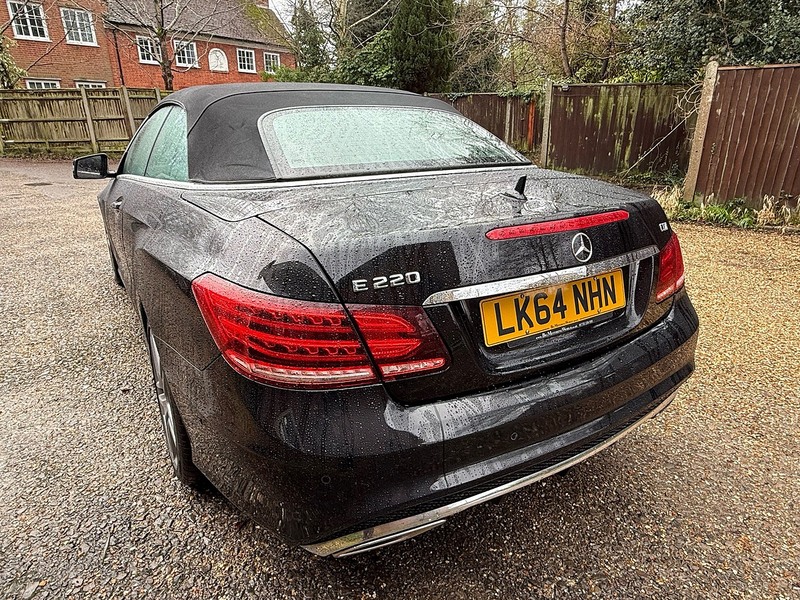 Mercedes-Benz E Class 2.1 E220 CDI AMG Sport Cabriolet 2dr Diesel Manual Euro 5 (s/s) (170 ps) - U10003644