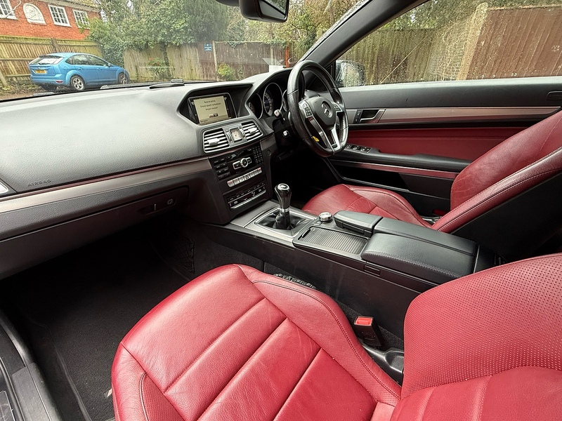 Mercedes-Benz E Class 2.1 E220 CDI AMG Sport Cabriolet 2dr Diesel Manual Euro 5 (s/s) (170 ps) - U10003644