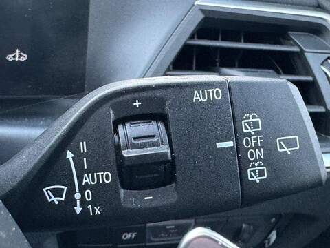 BMW 3 Series 2.0 320i M Sport Touring Auto Euro 6 (s/s) 5dr - U10003647