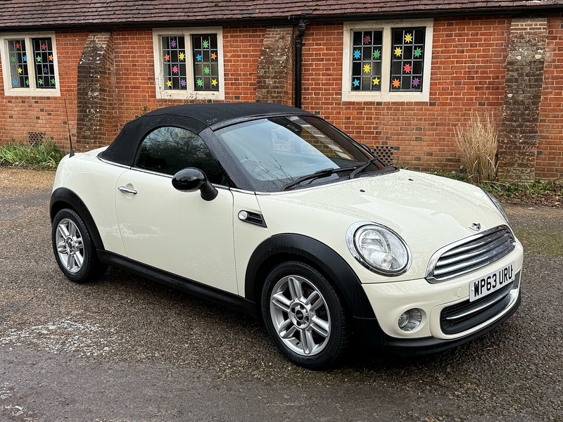 MINI Roadster 1.6 Cooper Convertible 2dr Petrol Manual Euro 6 (s/s) (122 ps) - U10003648
