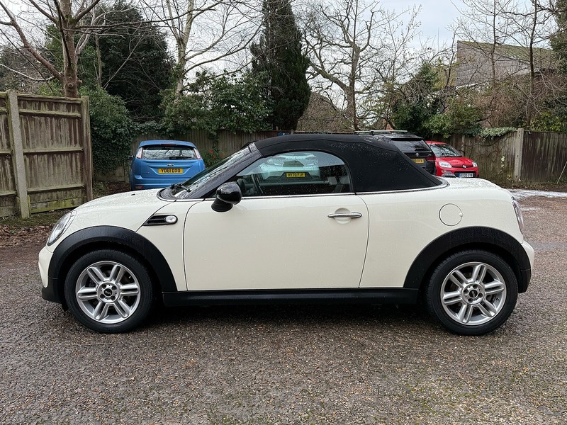 MINI Roadster 1.6 Cooper Convertible 2dr Petrol Manual Euro 6 (s/s) (122 ps) - U10003648