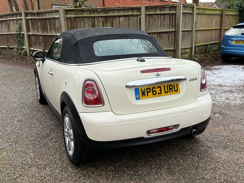 MINI Roadster 1.6 Cooper Convertible 2dr Petrol Manual Euro 6 (s/s) (122 ps) - U10003648