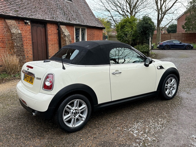 MINI Roadster 1.6 Cooper Convertible 2dr Petrol Manual Euro 6 (s/s) (122 ps) - U10003648