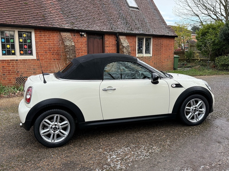 MINI Roadster 1.6 Cooper Convertible 2dr Petrol Manual Euro 6 (s/s) (122 ps) - U10003648