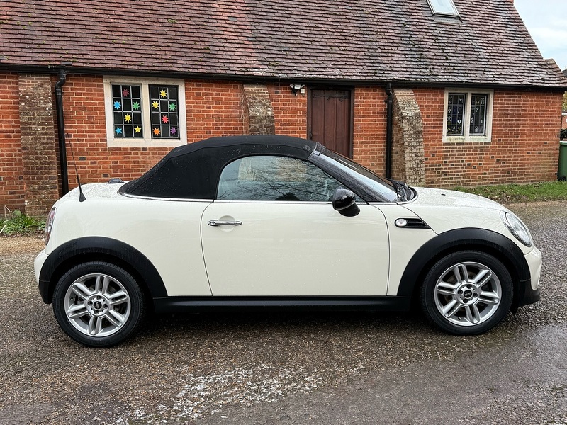 MINI Roadster 1.6 Cooper Convertible 2dr Petrol Manual Euro 6 (s/s) (122 ps) - U10003648