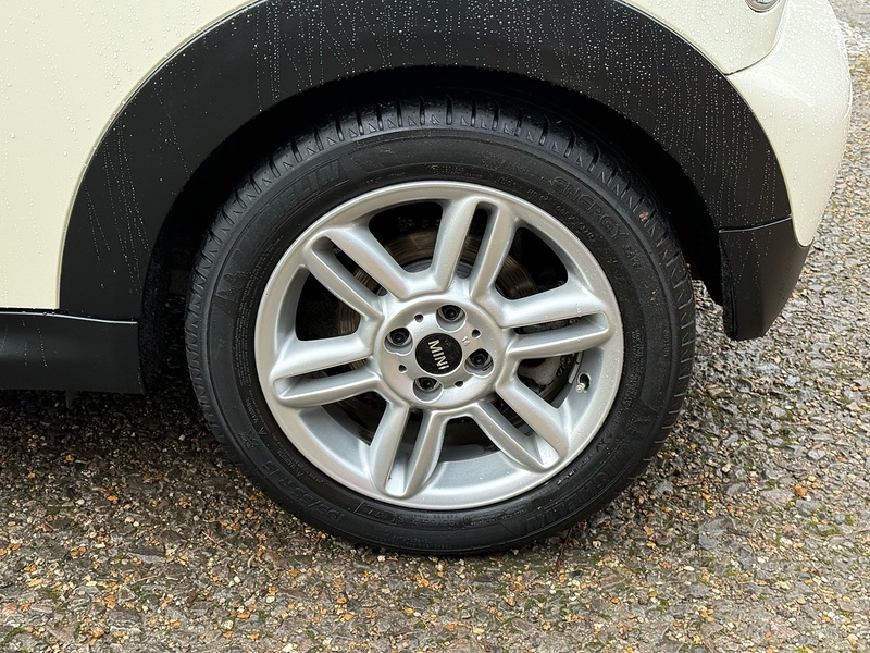 MINI Roadster 1.6 Cooper Convertible 2dr Petrol Manual Euro 6 (s/s) (122 ps) - U10003648