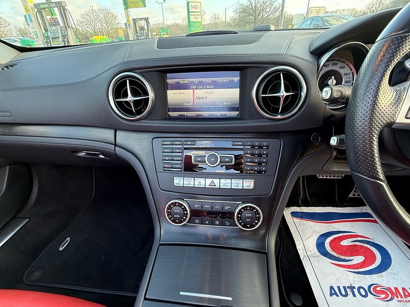 Mercedes-Benz SL 3.5 SL350 V6 BlueEfficiency Convertible 2dr Petrol G-Tronic Euro 5 (s/s) (306 ps) - U10003651