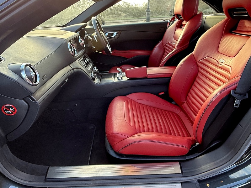 Mercedes-Benz SL 3.5 SL350 V6 BlueEfficiency Convertible 2dr Petrol G-Tronic Euro 5 (s/s) (306 ps) - U10003651