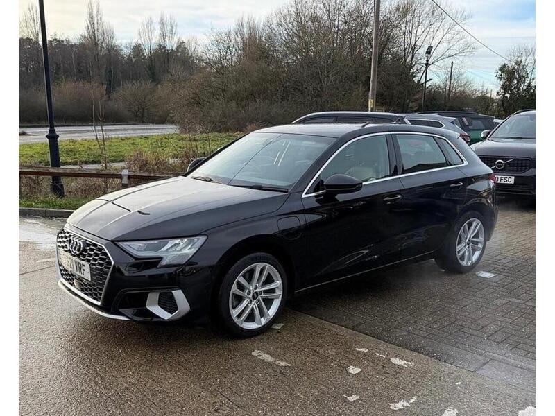 Audi A3 1.4 TFSIe 40 Sport Sportback 5dr Petrol Plug-in Hybrid S Tronic Euro 6 (s/s) 13kWh (204 ps) - U10003653