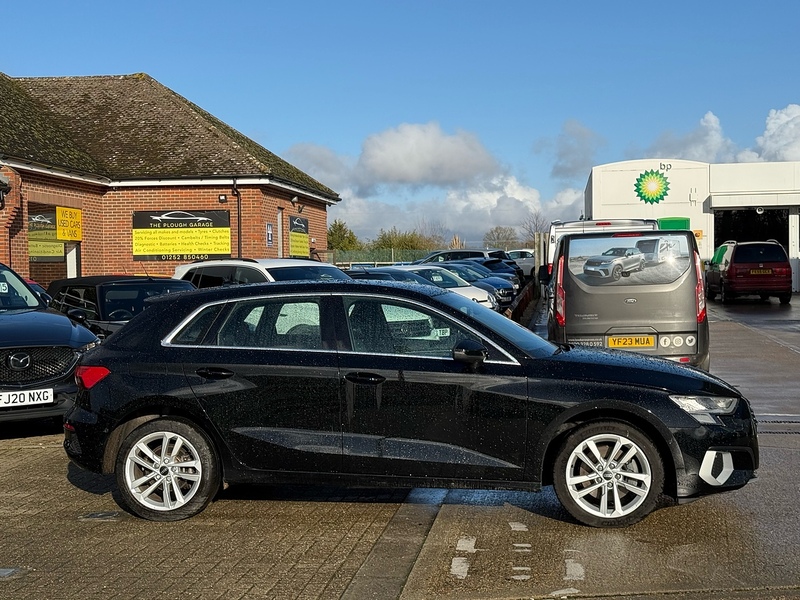 Audi A3 1.4 TFSIe 40 Sport Sportback 5dr Petrol Plug-in Hybrid S Tronic Euro 6 (s/s) 13kWh (204 ps) - U10003653