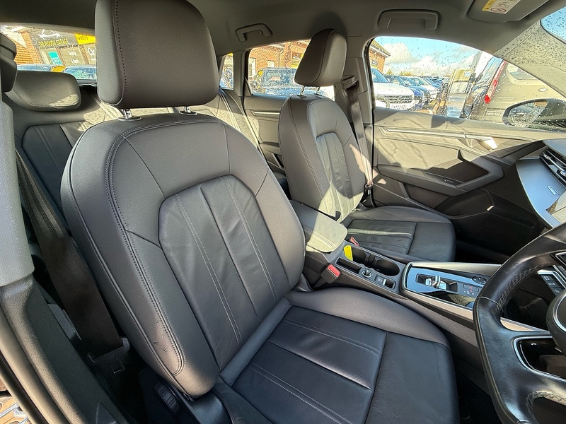 Audi A3 1.4 TFSIe 40 Sport Sportback 5dr Petrol Plug-in Hybrid S Tronic Euro 6 (s/s) 13kWh (204 ps) - U10003653