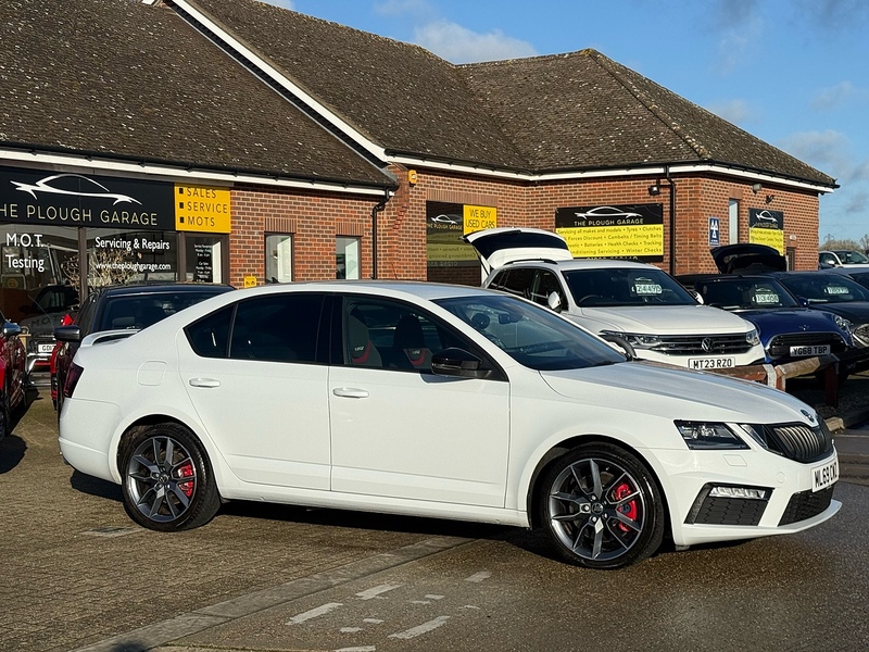 Skoda Octavia 2.0 TSI GPF vRS Hatchback 5dr Petrol DSG Euro 6 (s/s) (245 ps) - U10003658
