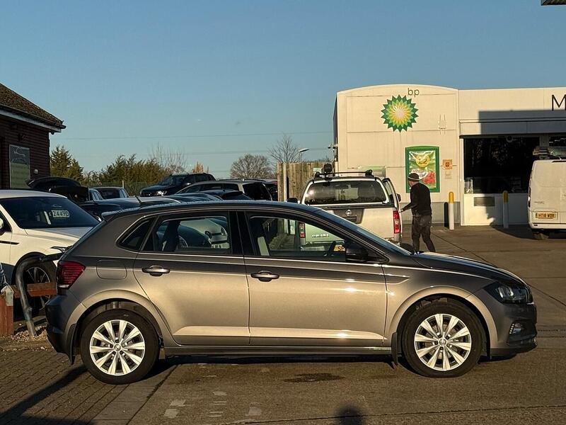 Volkswagen Polo 1.0 TSI GPF SEL Hatchback 5dr Petrol Manual Euro 6 (s/s) (115 ps) - U10003659