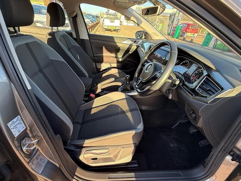 Volkswagen Polo 1.0 TSI GPF SEL Hatchback 5dr Petrol Manual Euro 6 (s/s) (115 ps) - U10003659