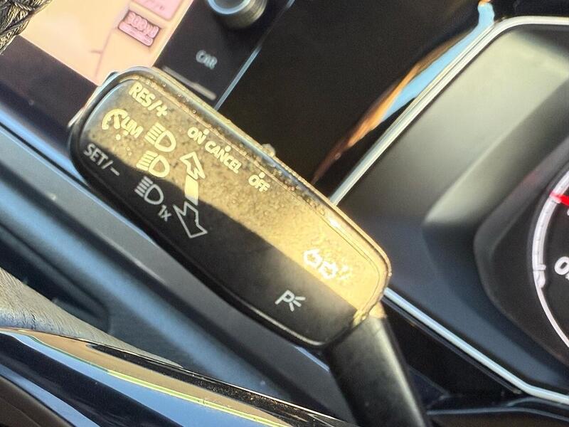 Volkswagen Polo 1.0 TSI GPF SEL Hatchback 5dr Petrol Manual Euro 6 (s/s) (115 ps) - U10003659