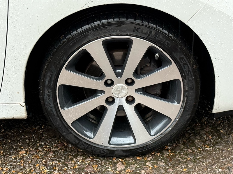 Peugeot 207 CC 1.6 VTi Roland Garros Euro 5 2dr - U10003662