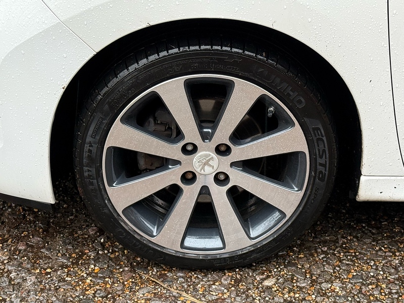 Peugeot 207 CC 1.6 VTi Roland Garros Euro 5 2dr - U10003662