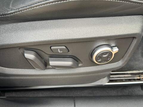 Audi Q5 2.0 TFSI 45 Vorsprung SUV 5dr Petrol S Tronic quattro Euro 6 (s/s) (245 ps) - U10003666