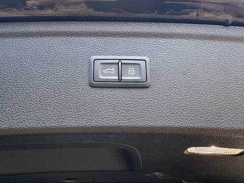 Audi Q5 2.0 TFSI 45 Vorsprung SUV 5dr Petrol S Tronic quattro Euro 6 (s/s) (245 ps) - U10003666