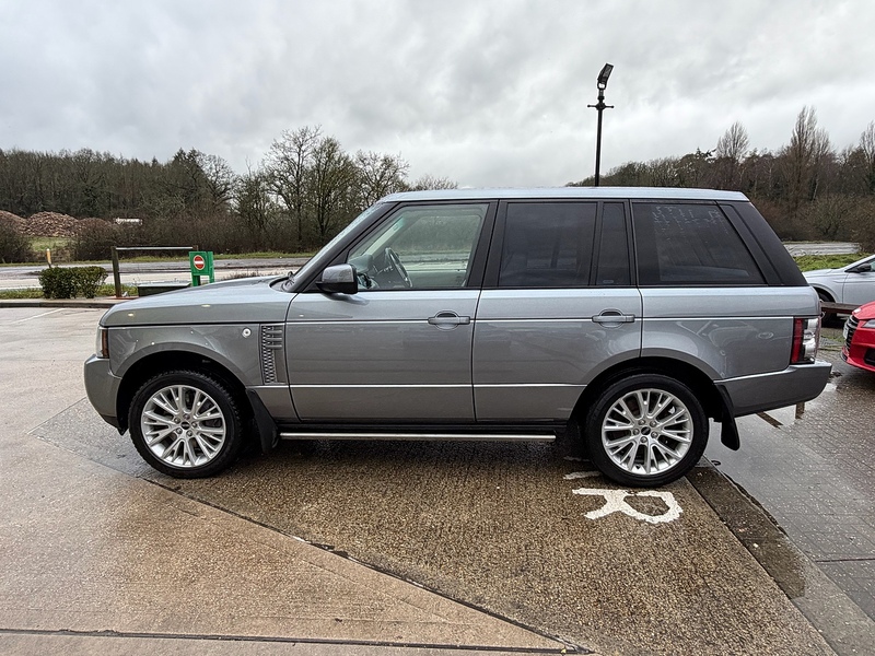 Land Rover Range Rover 4.4 TD V8 Westminster SUV 5dr Diesel Auto 4WD Euro 5 (313 bhp) - U10003667