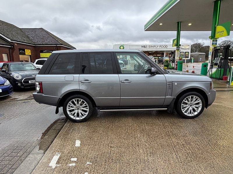 Land Rover Range Rover 4.4 TD V8 Westminster SUV 5dr Diesel Auto 4WD Euro 5 (313 bhp) - U10003667