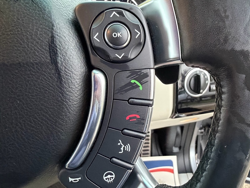 Land Rover Range Rover 4.4 TD V8 Westminster SUV 5dr Diesel Auto 4WD Euro 5 (313 bhp) - U10003667