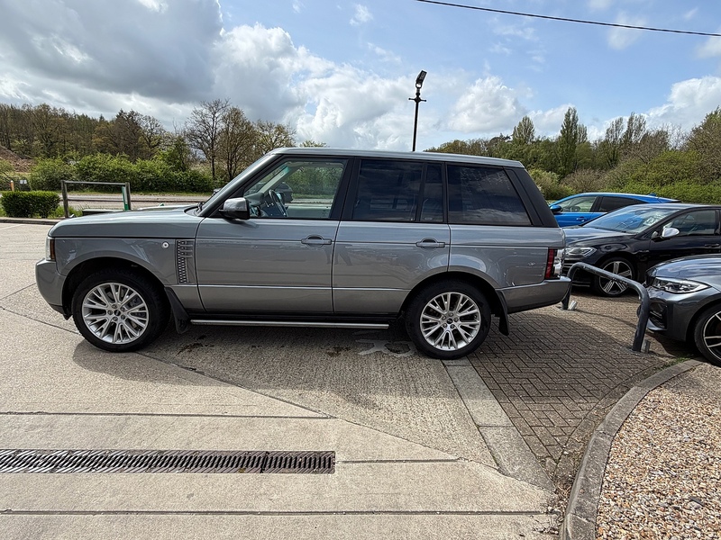 Land Rover Range Rover 4.4 TD V8 Westminster SUV 5dr Diesel Auto 4WD Euro 5 (313 bhp) - U10003667