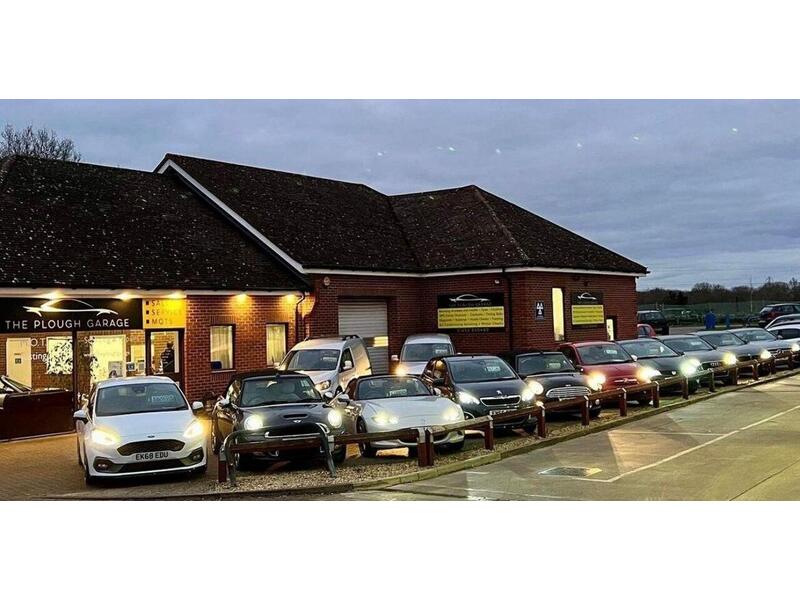 Mercedes-Benz SLK 1.8 SLK200 BlueEfficiency Convertible 2dr Petrol G-Tronic+ Euro 5 (s/s) (184 ps) - U10003670