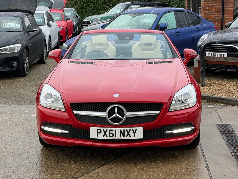 Mercedes-Benz SLK 1.8 SLK200 BlueEfficiency Convertible 2dr Petrol G-Tronic+ Euro 5 (s/s) (184 ps) - U10003670