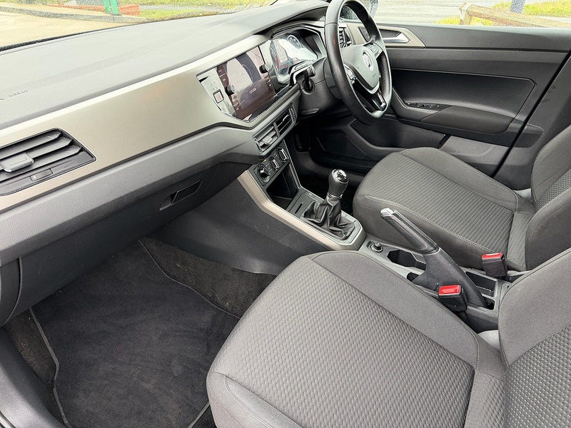 Volkswagen Polo 1.0 TSI Match Hatchback 5dr Petrol Manual Euro 6 (s/s) (95 ps) - U10003671
