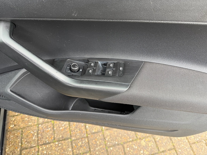 Volkswagen Polo 1.0 TSI Match Hatchback 5dr Petrol Manual Euro 6 (s/s) (95 ps) - U10003671