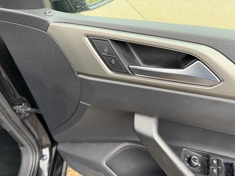 Volkswagen Polo 1.0 TSI Match Hatchback 5dr Petrol Manual Euro 6 (s/s) (95 ps) - U10003671